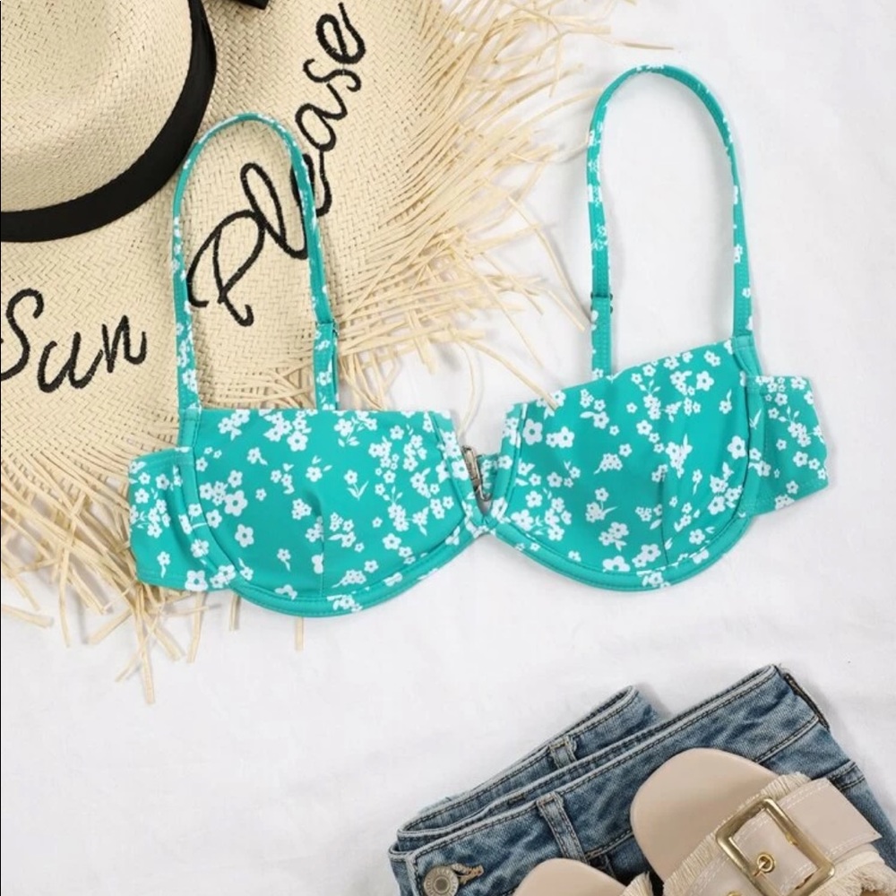 Floral bikini set
